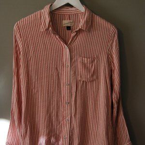 Universal Threads PinkWhite Button Up Shirt SizeS